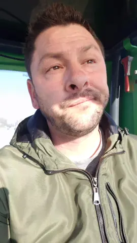 drôle de bourdon !🤣🤟
