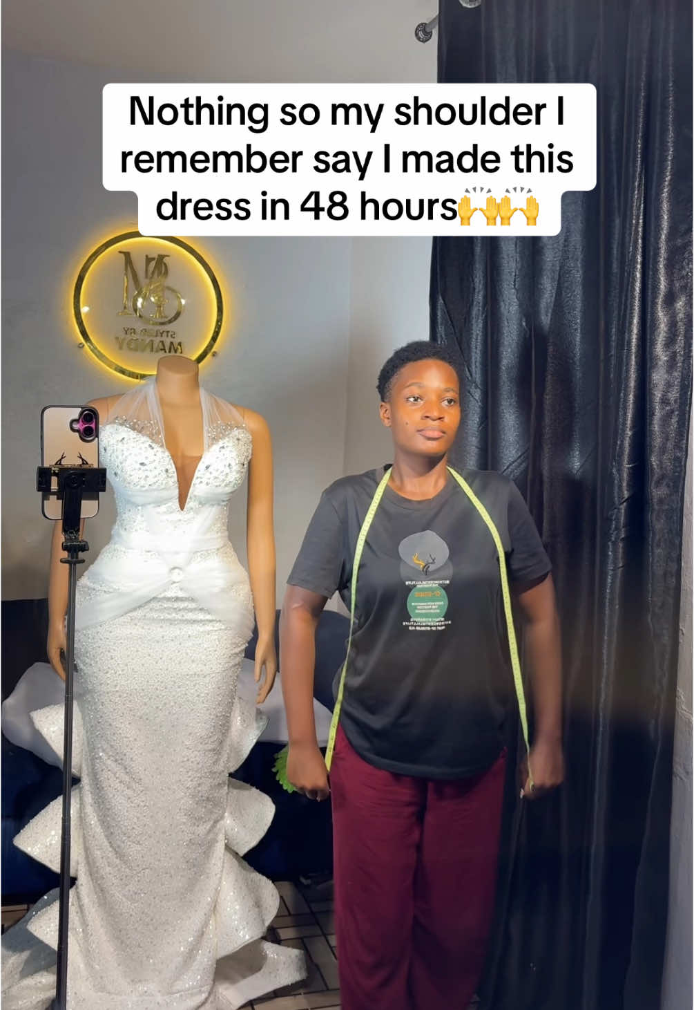 Money for hand, leg for Machine asap 😂😂. @Agunwa 001 🦅 thank you for choosing my brand ❤️#customdress #fashiondesignerinlagos #styledbymandy #lagosweddings 