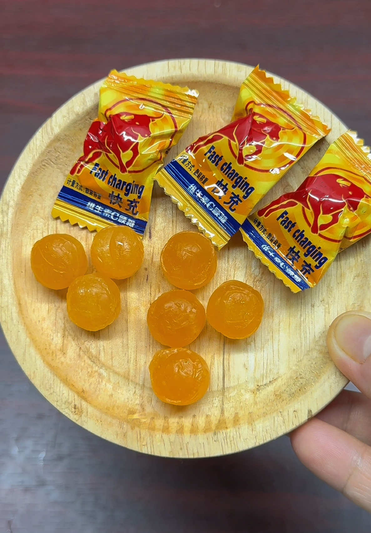 Ai mà hay thức làm việc thì đừng bỏ qua e kẹo bò húc này nha #tranle1692 #ancungtiktok #reviewanngon #xuhuong #anvat #keobohuc #keobohuctangluc 