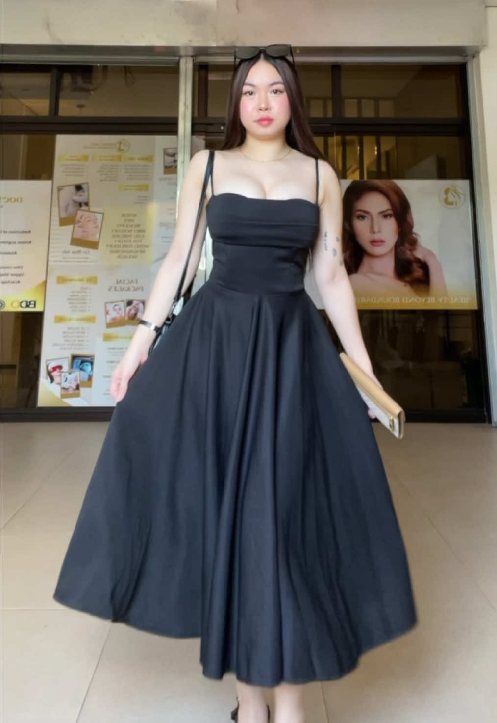 Obsessed with these type of dresses🖤✨