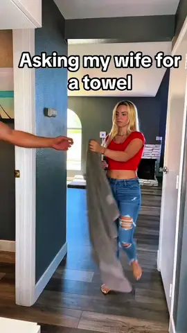 😂😂 #funny #scareprank #scarecam #funnyvideo #sofunny #funnytiktok #funnymoments #relax #prankvideo #entertainment #trending #fyp 