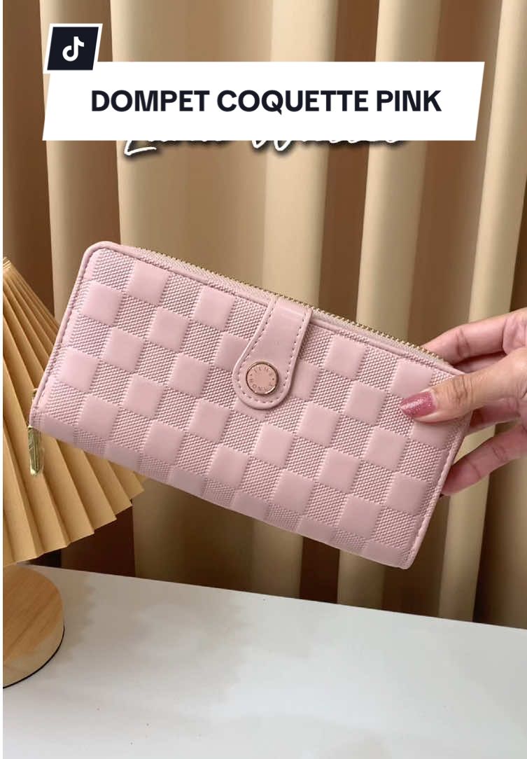 Dompet pink Coquette cantik banget! 😍🎀 Luna Wallet Jims Honey di keranjang kuning!  #lunawalletjimshoney  #Jimshoneysurabayastore  #PromoGuncang55 #WIBGajian #FYP -orv