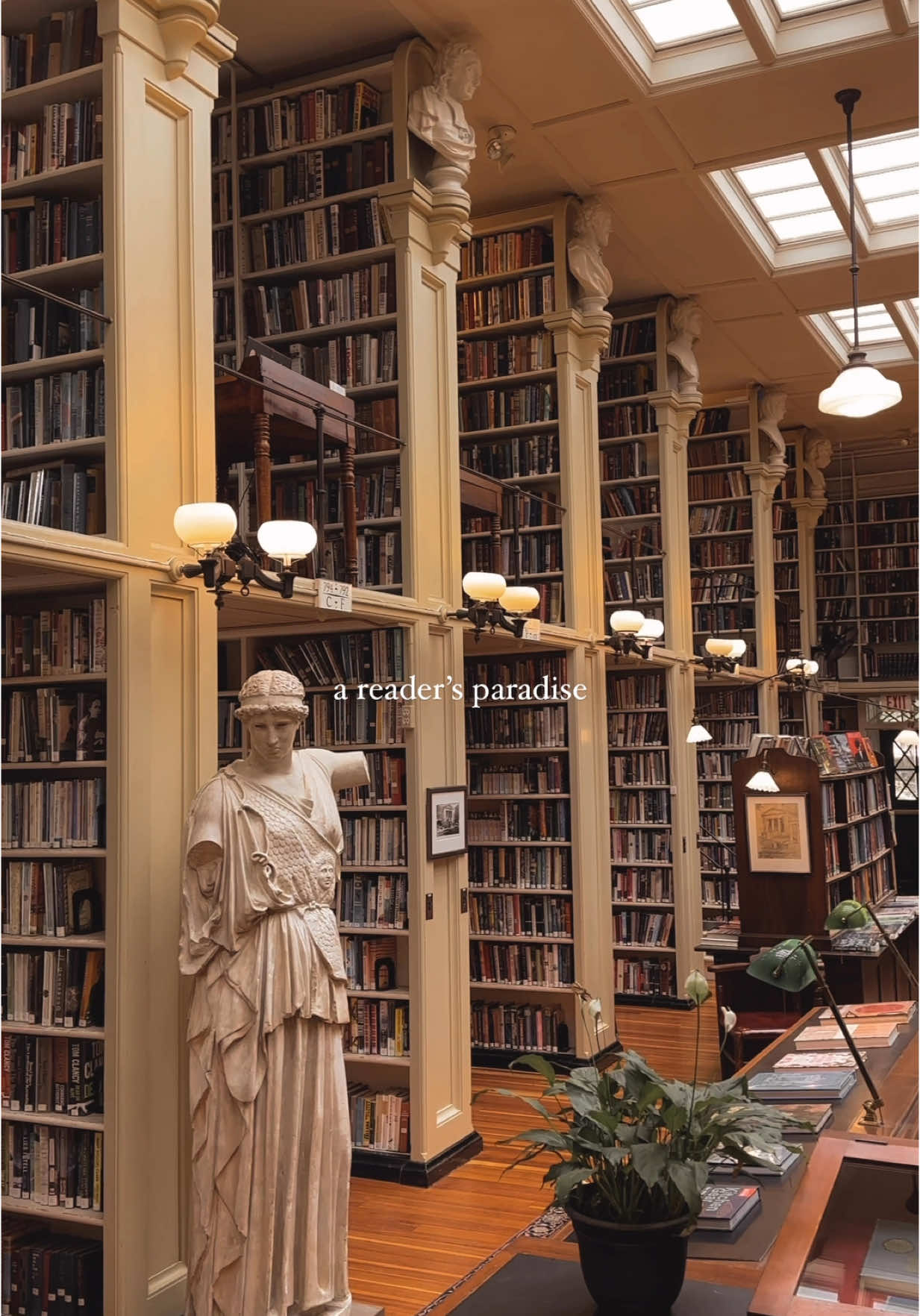 📍The Providence Athenæum 🥹 this is one of the most stunning libraries I’ve ever been to, and it’s pay-what-you-can to enter. Head to Providence, Rhode Island to browse the books in this magical place ✨ #providence #providenceri #library #librarytiktok #bibliophile 