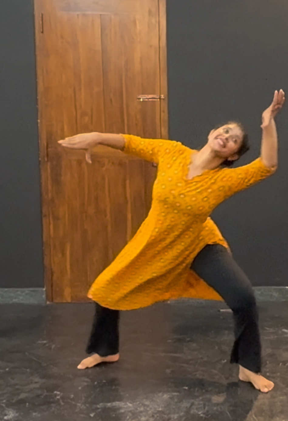 Dance was born with me and it’s the reason I’m still here. In pain, in hunger, in silence, dance speaks for me. It’s not just what I do it’s who I am 🥺❤️ Happy International Dance Day! 🫶💃#internationaldanceday #2025 #aparnadissanayake #fyp #dance #danceismylife 