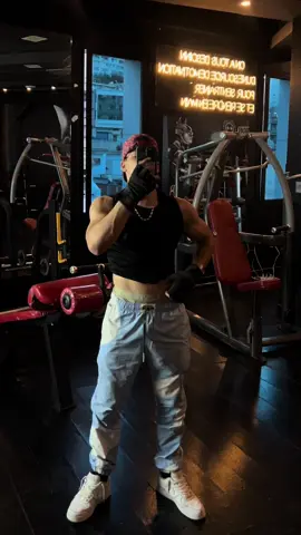 #fouryou #republier #abonne #cejour #fyp #fypシ゚ #fouryourpage #الشعب_الصيني_ماله_حل😂😂 #trendingvideo #team #GymLife #vérité #gym #fypviral #GymTok #france 