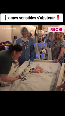 âmes sensibles s'abstenir! 😭 #prtoi #pourtoi #viral_video #videos #videoviral #reportage #documentaire #documentary #docu #medical #medecine #medecin #hopital #urgence #urgences #gendarmerie #france #docufr #inedit #helicopter #helicoptere #organes #transplant #transplatation #enfants #greffe #reanimation #rea 
