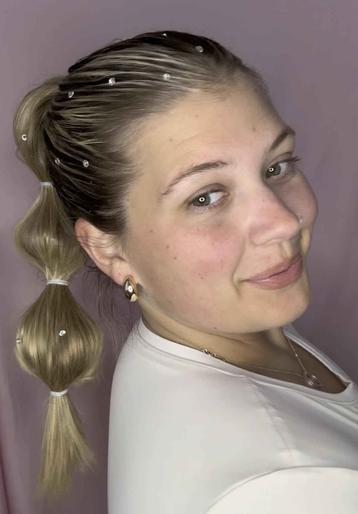 Bubble braids + blinger = prom hair perfection Because what’s a glam look without a little sparkle? Major upgrade with just a pop of gems!✨💃🏼 #promhair #bubblebraids #blinger #hairtransformation #getreadywithme #promglowup #hairstyleinspo #prom2025 #hairgems #braidstyles