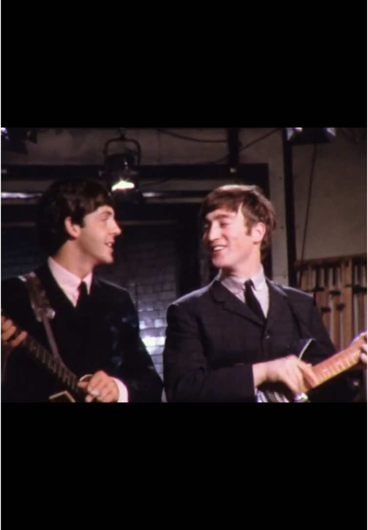 SOULMATES 💞 #thebeatles #paulmccartney #johnlennon #mclennon #mclennonedit #besties #soulmates #soulmate #letthelightin #paulmccartneyedit #johnlennonedit #fyp 