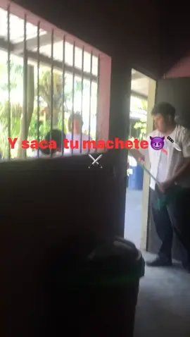 😈