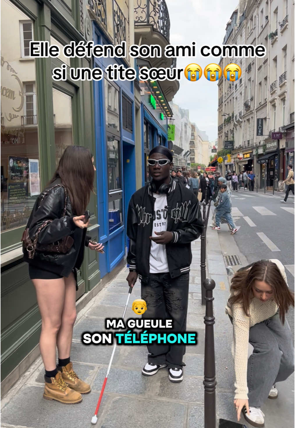 On dirait, c’est le téléphone d’elle que j’ai cassé #😭😭😭😭😭😭💔💔💔💔 #gentillesse #expériencesociale #france🇫🇷 #