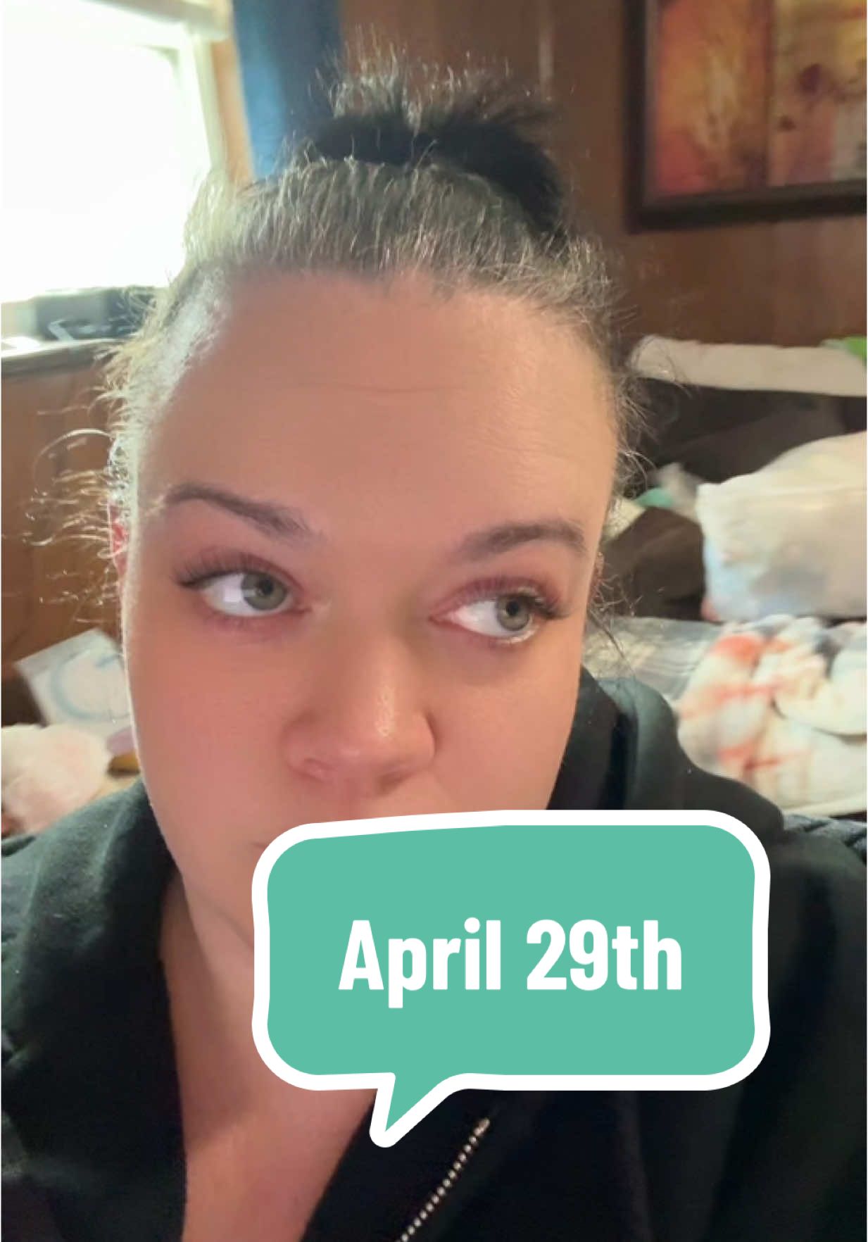 At home.. working.. thinking about my vacation #april29 #working 