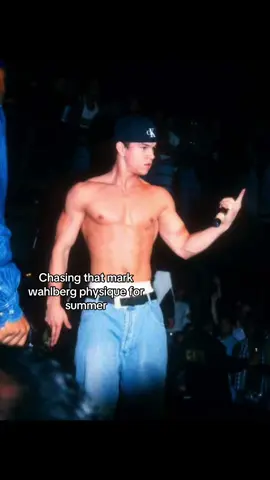 #markwahlberg #summerphysique #markwahlberg90s #shredded #lockin #GymTok 