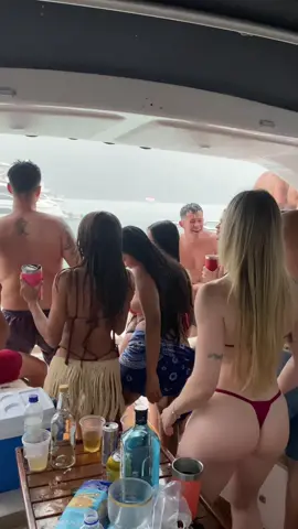 Lanchas com valores promocionais! Link na bio 🔥🚀 #fyp 