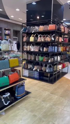 #creatorsearchinsights #handbags #bags #louisvuitton #tikToktips #viralcontent #engagement #factory #chinatiktok🇨🇳 