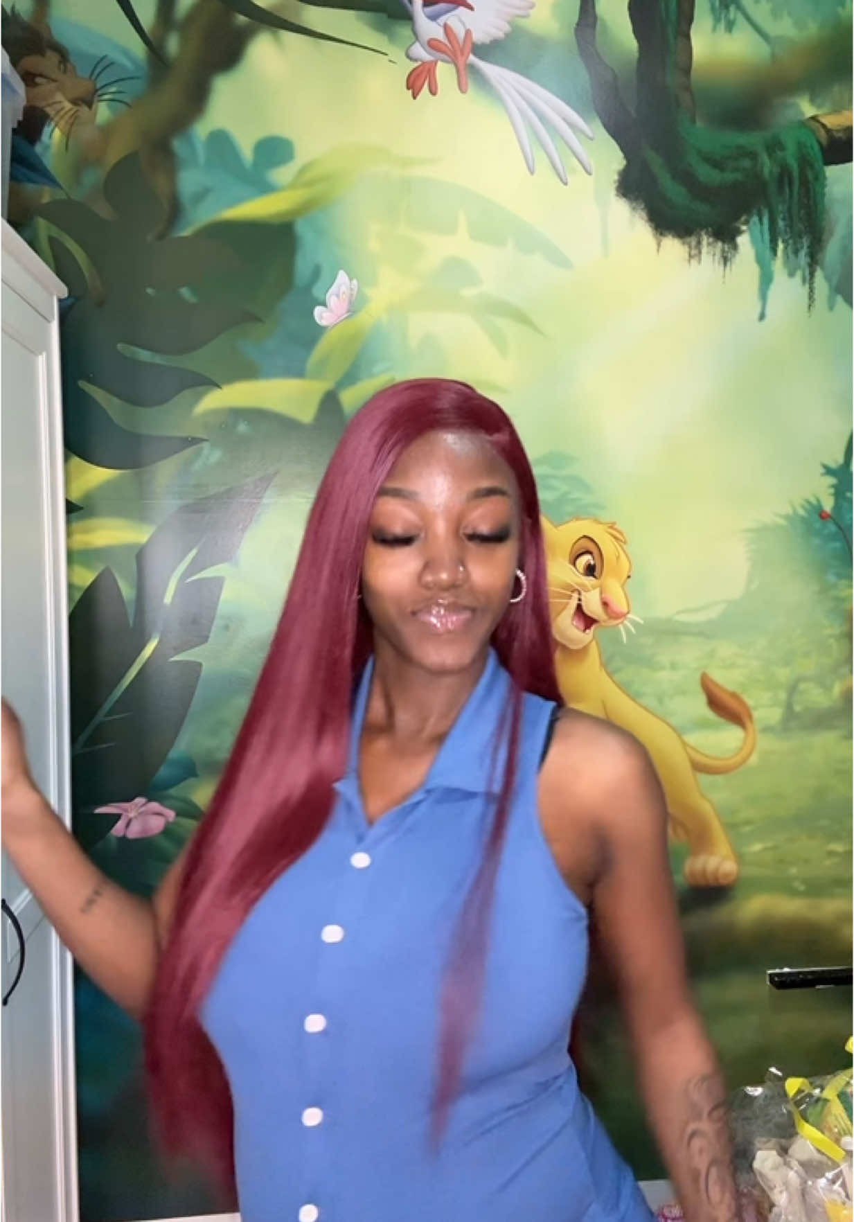 Je peux aussi danser avec bébé simba ou que les autres ??🤣 #pourtoiiii #viral #salolo #babymama 