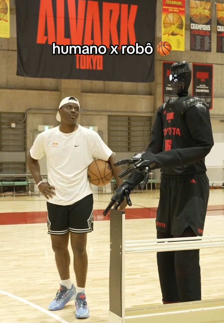 E esse duelo no basquete? 🏀🤖 #redbull #tedáaaasas #basquete #lethalshooter #arremesso #robo 