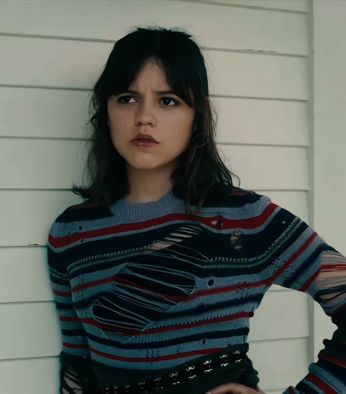 اللي يمشي يمشي عادي.!!!!!! #jennaortega 