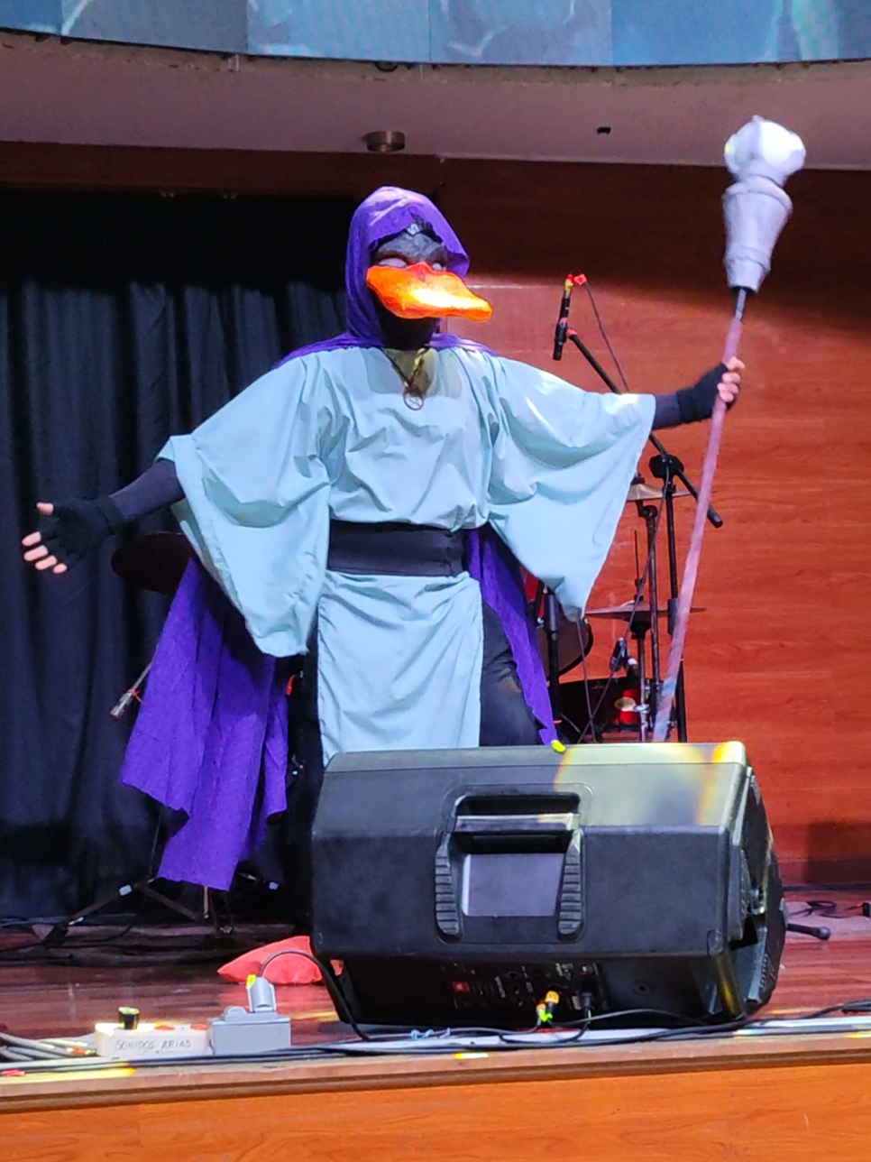 Pato Lucas el Hechicero #cosplay en el #festiasia 2025 #looneytunes #patolucas 