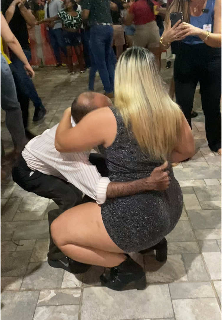 Pra ser feliz não tem idade não 😻🔥 #viral #viralizarnotiktok #fyyyyyyyyyyyyyyyy #viralvideos #fyp #foryoupage #fypp 