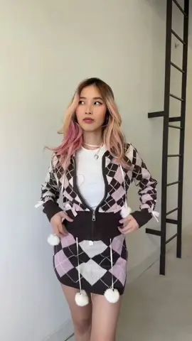 pretty in pink this spring 👼💗 which look is ur fav? @n._.ncyvo #ROWME #altfashion #coquette