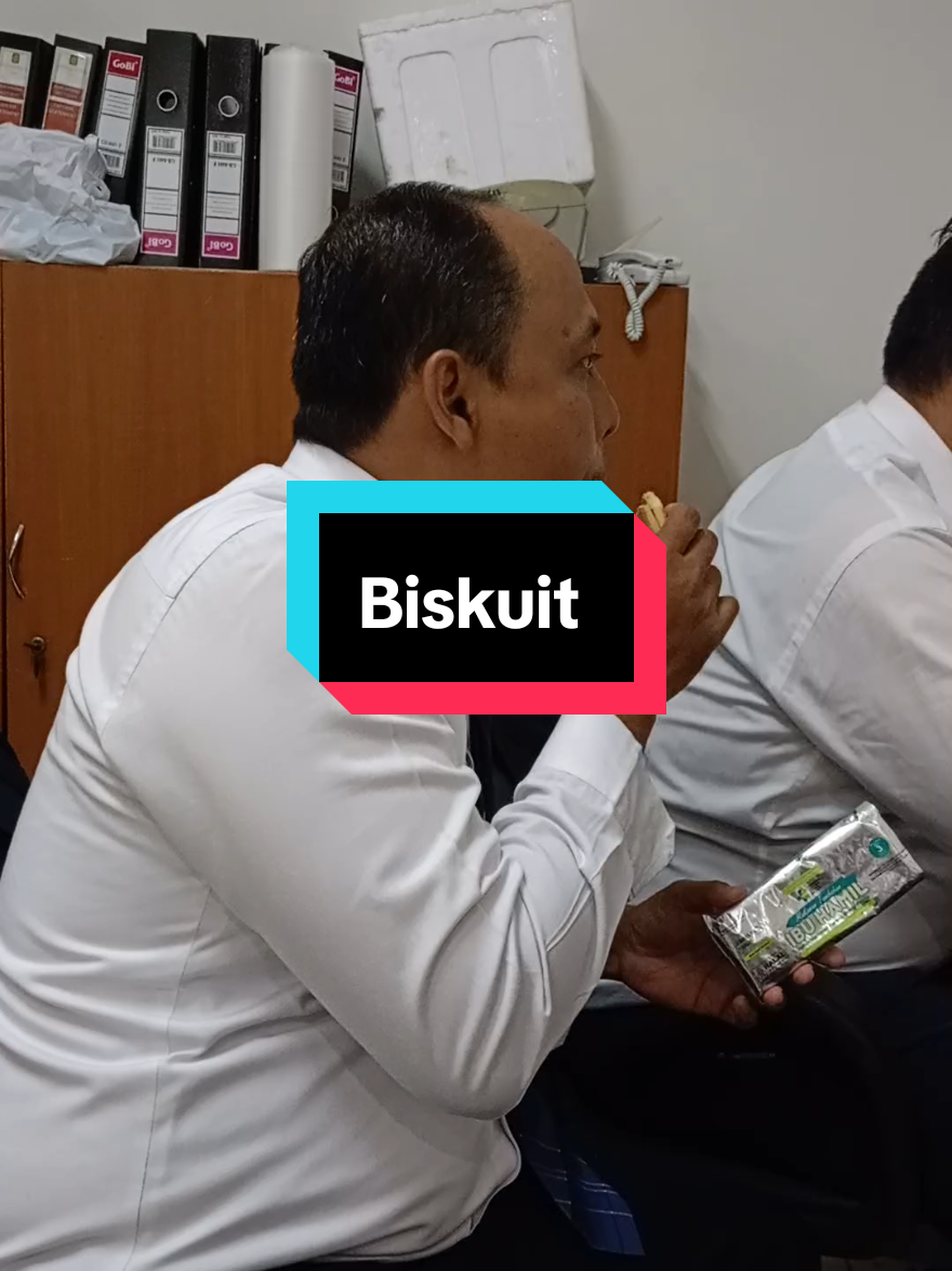 11 vitamin dan 7 mineral. makanan tambahan