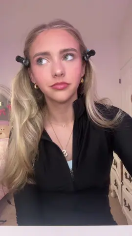 at school but 🤪 #grwm #makeup #sephora #getreadywithme #repost #like #fypage #foryou #relatable #relatablecontent #taylorswift #midnights #theerastour #trend #trendingvideo 