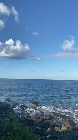 indahx pntai jalur pulang Dari arah wolotopo🥰 paling suka laut krna keindahan🥳 #pantai #pesonaalamindonesia #fypシ゚ #nttpride🏝🔥 