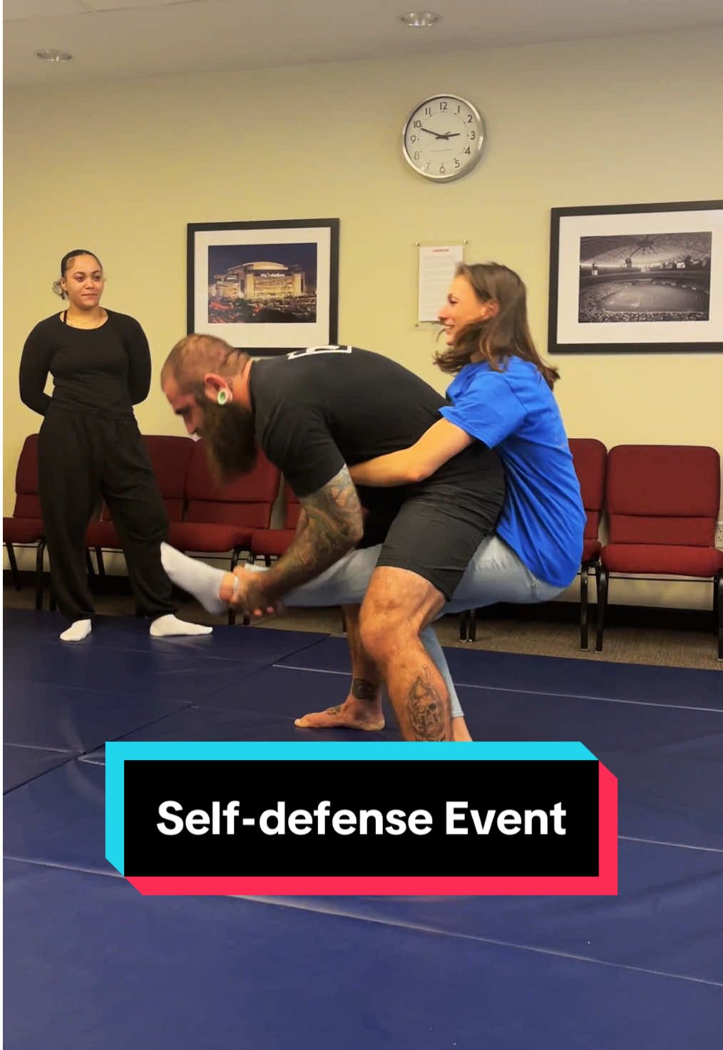 Such a powerful event today! I even learned a couple new moves.   Thank you to everyone who showed up and took a step toward building confidence through self-defense.   @lifelines_outreach  #selfdefense #lifelinesoutreach #jiujitsu #empowerment #MentalHealthAwareness 