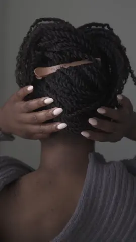 Love a mini twist hairstyle 🥰 #minitwists #minitwistsonnaturalhair #naturalhairtiktok #type4hair #fyp ##xyzcba##viral