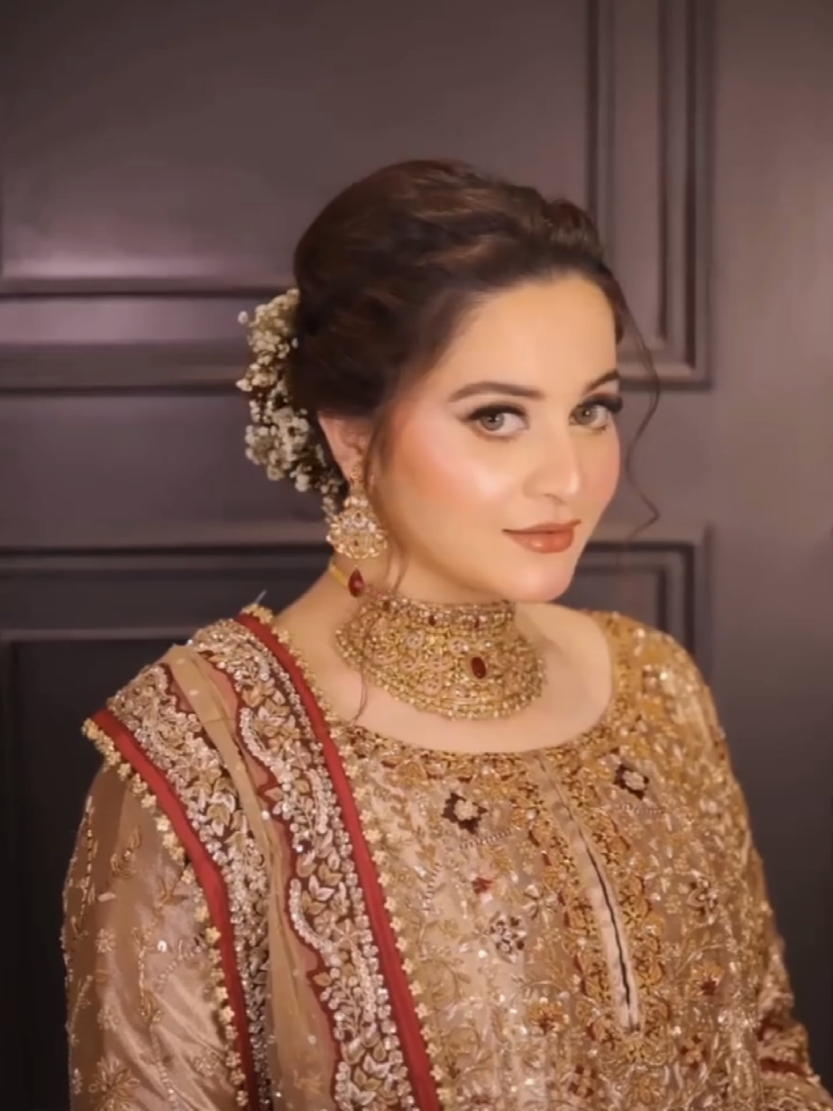 minal khan makeup and hair style for brother's  wedding  #trendingsong #foryoupage #foryoupage #foryou #fyp #realfashion #makeuptutorial #Pakistanimakeup #weddingmakeup #hairstyle #hairstyleforwedding 