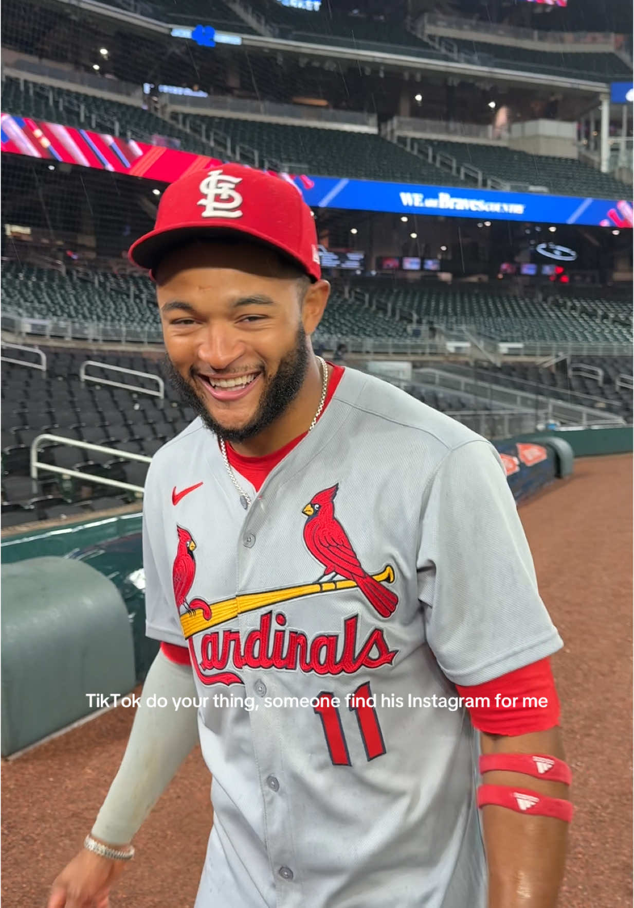 Lemme slide in the dms 🧍🏽‍♀️We love a man in a baseball uniform 