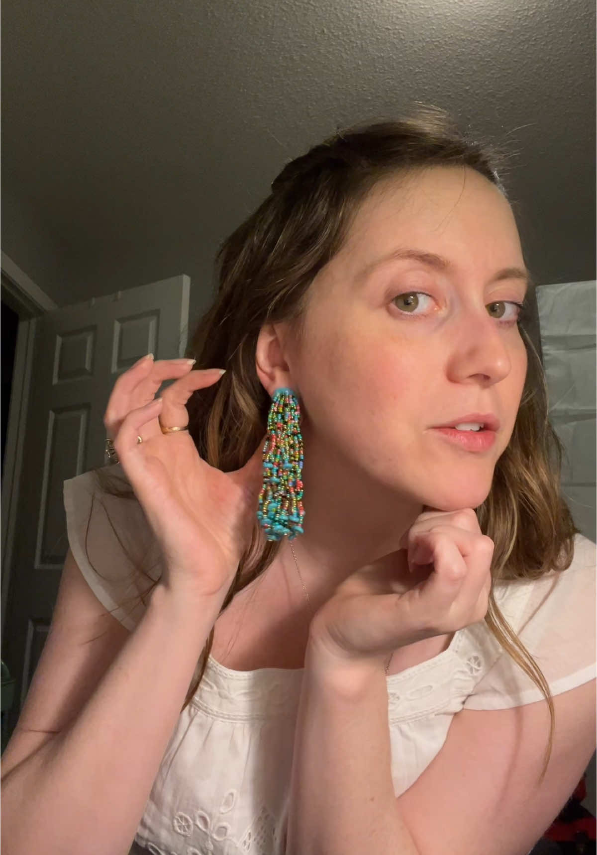 Open to critique! #beadedjewelry #diyjewelry #beadedearrings 