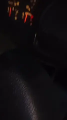 kronologi : dari jauh udah keliatan mobil si bapak ngidupin( Hazzard) dan saya udah filling pasti habis saldo makannya saya sengaja langsung pepetin mobil dibelakangnya..inget ya gaes kita sesama hidup dijalan harus saling tolong menolong.. 