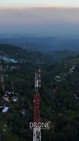 Test DJI Flip mepet tower TV, aman kan? Aman lahhh 😁😁 #towertv #gunung #besuki #kediri #drone #dronevideo #cinematic #dji #djiflip