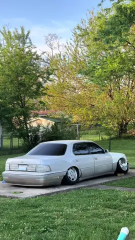 Any color guesses?? #fyp #foryoupage #lexus #ls400 #cartok #caroftiktok #static #fitment 