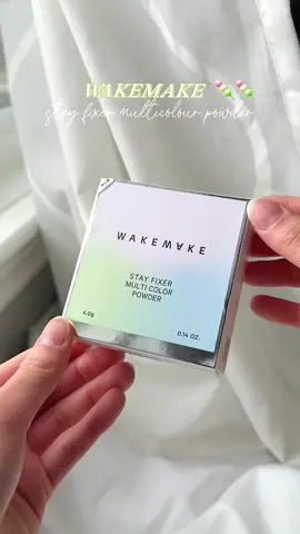 Have you tried a multi colour powder before??  💭: When this product first dropped I was so intrigued by its design! I’ve never seen a powder that offers three different shades and it claims to help with evening out your skin tone too! The powder is very fine and help blur out my pores giving it a smooth finish. Although it is loose powder, its mess free and travel friendly especially for when you need to touch up during the day. I would give this a solid 8/10.  #YesStyle #YesStyleInfluencers #YesStyleReview #WAKEMAKE  @wakemake_official #powder #kbeauty #fyp #viral #oilcontrol #loosepowder #skintone #makeuptips #viral #foryourpage 