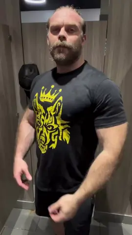 Haven’t posted in a while. Nothing new.  lol #hunterharden #werewolfking 