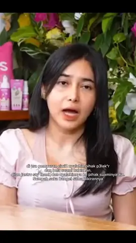 sebenarnya dua2nya salah.tapi ya memang yang paling salah tetap si suami 