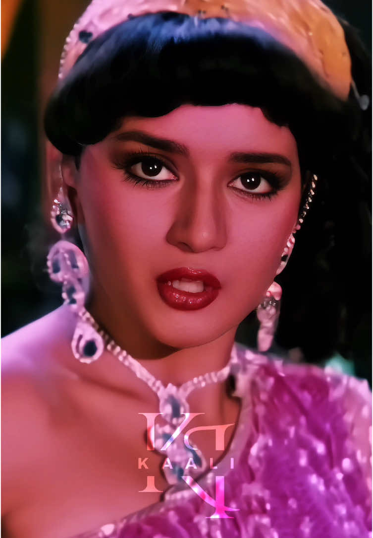 Ek Do Teen | Tezaab (1988)  #ekdoteen #Tezaab #madhuridixit #bollywoodsong #indonesia #india 