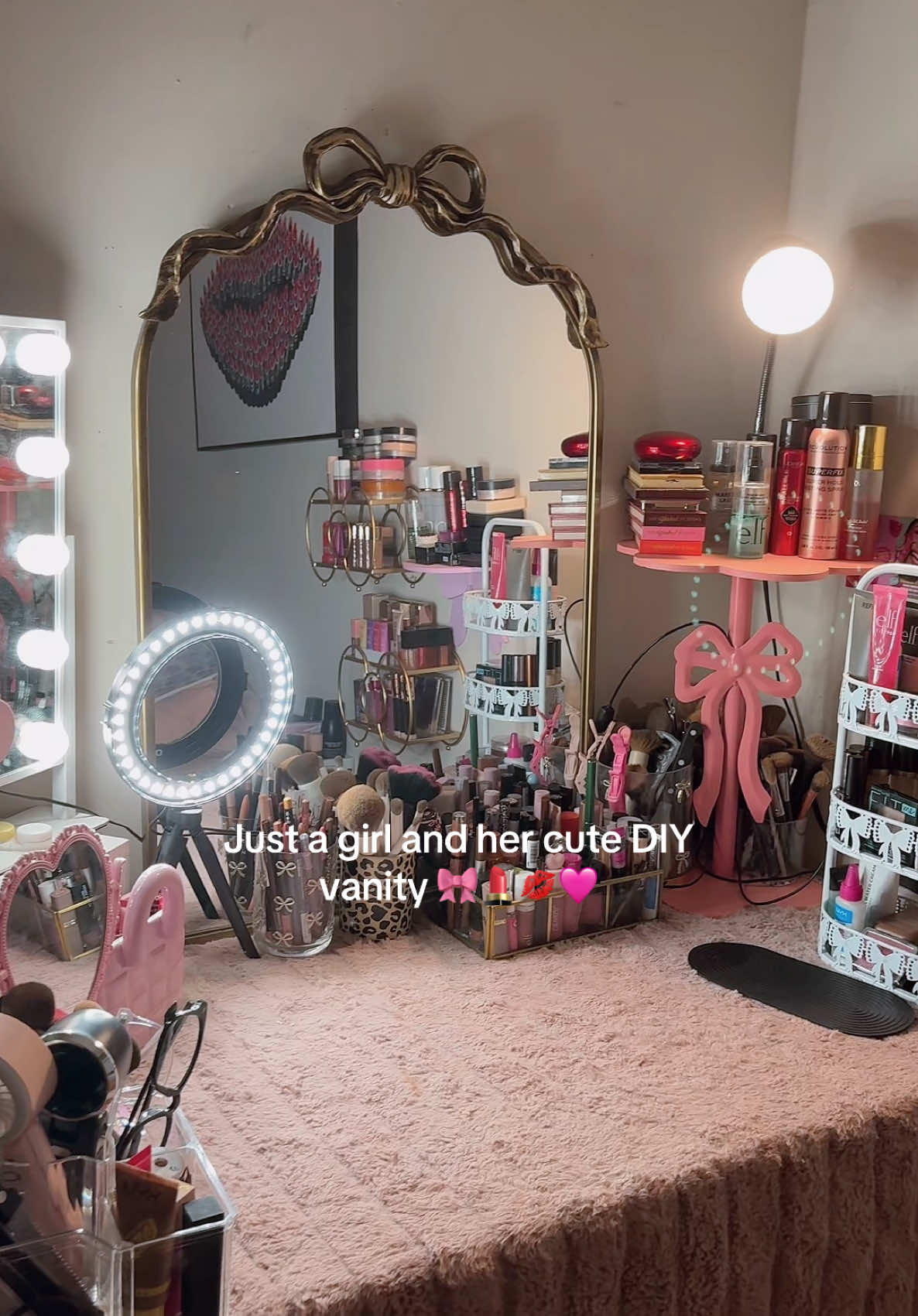 Obsessed with the bow mirror 😍😍 #fypシ #yourpage #girl #girls #vanity #mirror #bow #coquette #makeup 