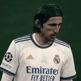 كبرنا بس نحس اعمارنا صغيره#fyp #foryou #realmadrid #مودريتش 