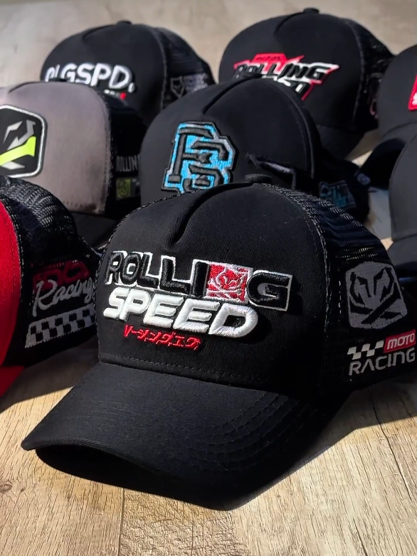 CLAPPING OUR CAPS 🧢 Kalian udah punya yg mana ?  Kalau belum punya mumpung masih Payday Sale langsung di Gasss di keranjang kuning kita ✨ #rollingspeed #rollingspeedracingwear #unionrider 