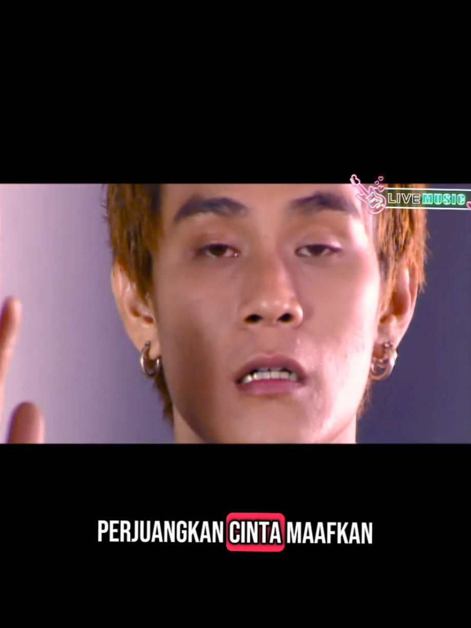 dgyta  ( pecundang sejati  )  nostalgia lagu 2000an.. Aperçu Écouter Paroles Dalam diam jiwaku Telah terluka memilikimu Kar'na ku takkan bisa 'Tuk selamanya menjadi cintamu Sesungguhnya, hanya dirimu Tapi mereka tak mengerti Dan menentang cintaku denganmu, wo-oh-ow Ku t'lah menyerah s'lamanya Dan mengakhiri kisah kita Meski air mata membunuhku Ku memang pecundang sejati Yang tak sanggup perjuangkan cinta Maafkan semua cintaku Ku meninggalkanmu Uh-uh-hu-hu Janganlah kautanyakan Tentang janjiku yang pernah terucap Kar'na semua t'lah nyata Kini diriku mengingkari Sesungguhnya, hanya dirimu Tapi mereka tak mengerti Dan menentang cintaku denganmu, wo-oh-ow Ku t'lah menyerah s'lamanya Dan mengakhiri kisah kita Meski air mata membunuhku Ku memang pecundang sejati Yang tak sanggup perjuangkan cinta Maafkan semua cintaku Ku meninggalkanmu Ho-oh-oh, ho-hu-oh, yeah Hu-uh, ho-oh-wo-ho-ho Uh-uh-uh, hu-hu-uh Ku memang pecundang sejati Yang tak sanggup perjuangkan cinta Maafkan semua cintaku Ku meninggalkanmu..  #dygta #pecundangsejati #laguviral #video #musica #fypp #fypシ゚ #fyppppppppppppppppppppppp #fypage #tiktoktrending #lagupopuler #tiktokmusic #tiktokviral #tiktokvideo #musicvideo #lagulawas #lagujadul 