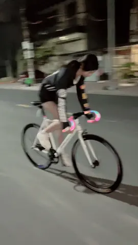 Yếu….#fixedgear #fixedgearhaiphong #fixedgearphilippines #fixedgearvietnam🇻🇳 #ynhiie 
