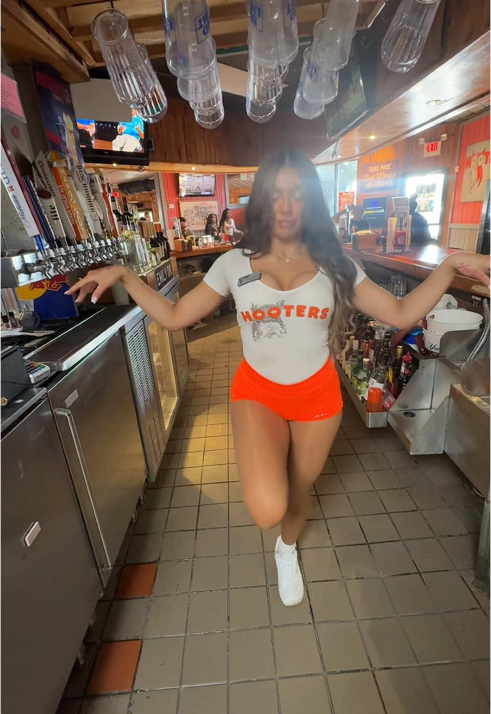 Hooters fairy #hooters #hooterstok #hootersgirl #fairy #fairycore #757 #fyp #viral #trending #fy #4u #blowthisup 