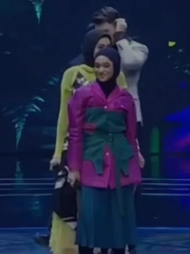 Panaroma - Hanya memuji .  .  .  #panaroma #panaromaidol #ronyparulian #nyomanpaul #nabilataqiyyah #salmasalsabil #hanyamemuji #indonesianidol 