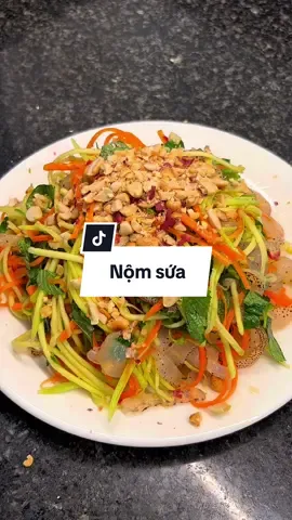 Nộm sứa này ngon 🤤 #nomsua #thanhtam1107 #LearnOnTikTok #xuhuong #monngonmoingay #nomsuaxoaixanh 