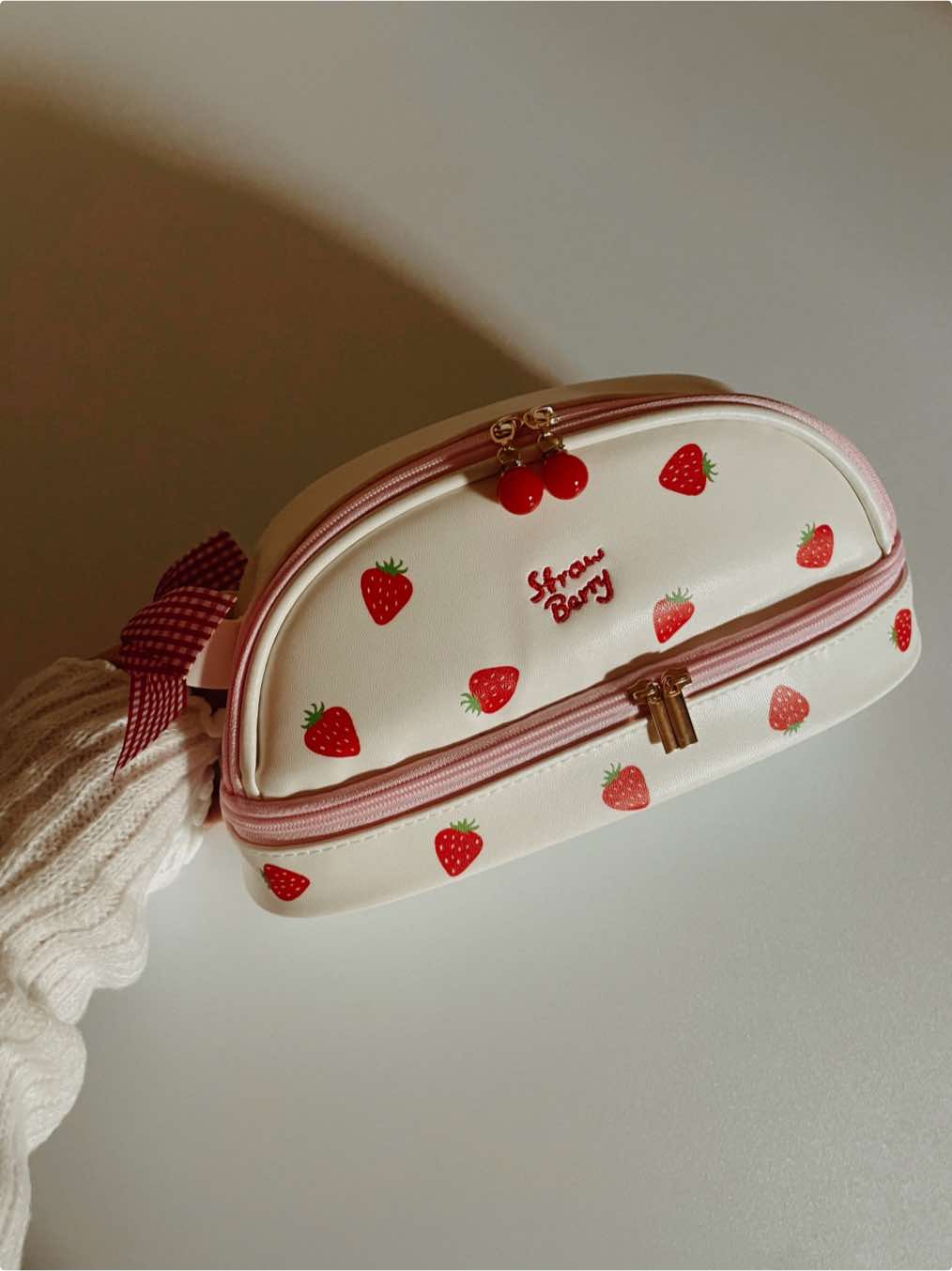 Found the cutest 2-layer pouch. Yay! Strawberry lovers lesgaw. 🍓 #pouch #makeuppouch #cutepouch #fyp 