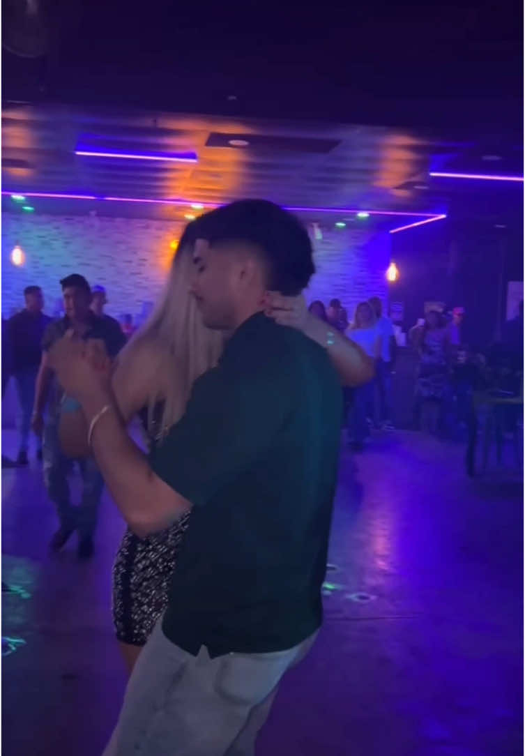 Satevo #bailes #bailestiktok #fyp #parati  #satevo #huapangos ##nortenas #escapade2001 #tribal #mexico🇲🇽 #guanajuato #viral 