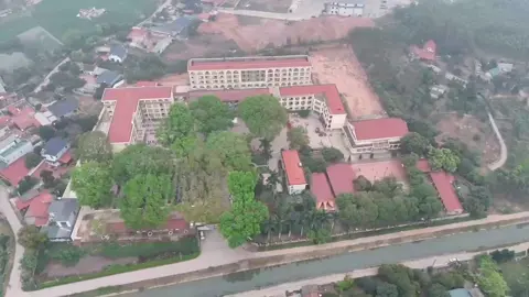 Hoà chung không khí Kỷ niệm 50 năm đất nước nối liền một dải 🇻🇳.#thptlanggiangso1 #50namngaygiaiphongmiennam #viral 